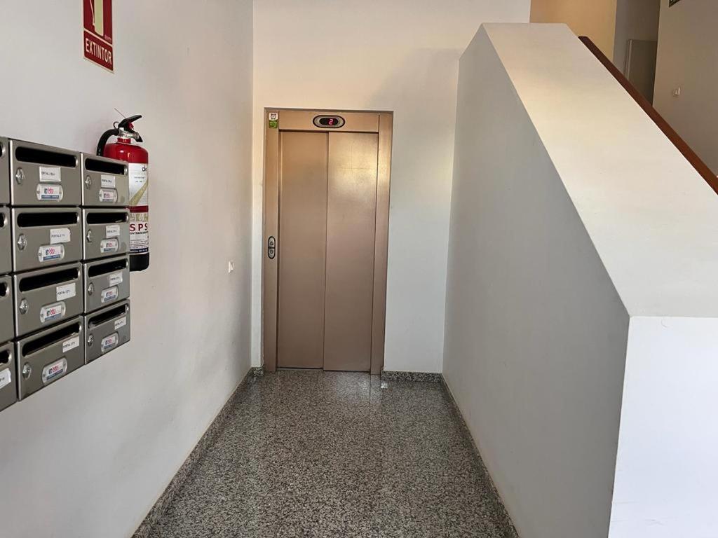 Melo Home Vecindario-Near Airport-Elevator-Garage Sardina Zewnętrze zdjęcie