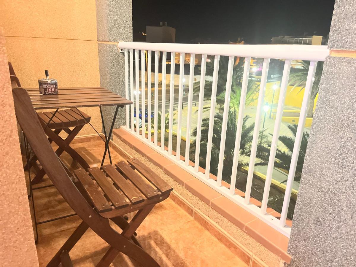 Melo Home Vecindario-Near Airport-Elevator-Garage Sardina Zewnętrze zdjęcie